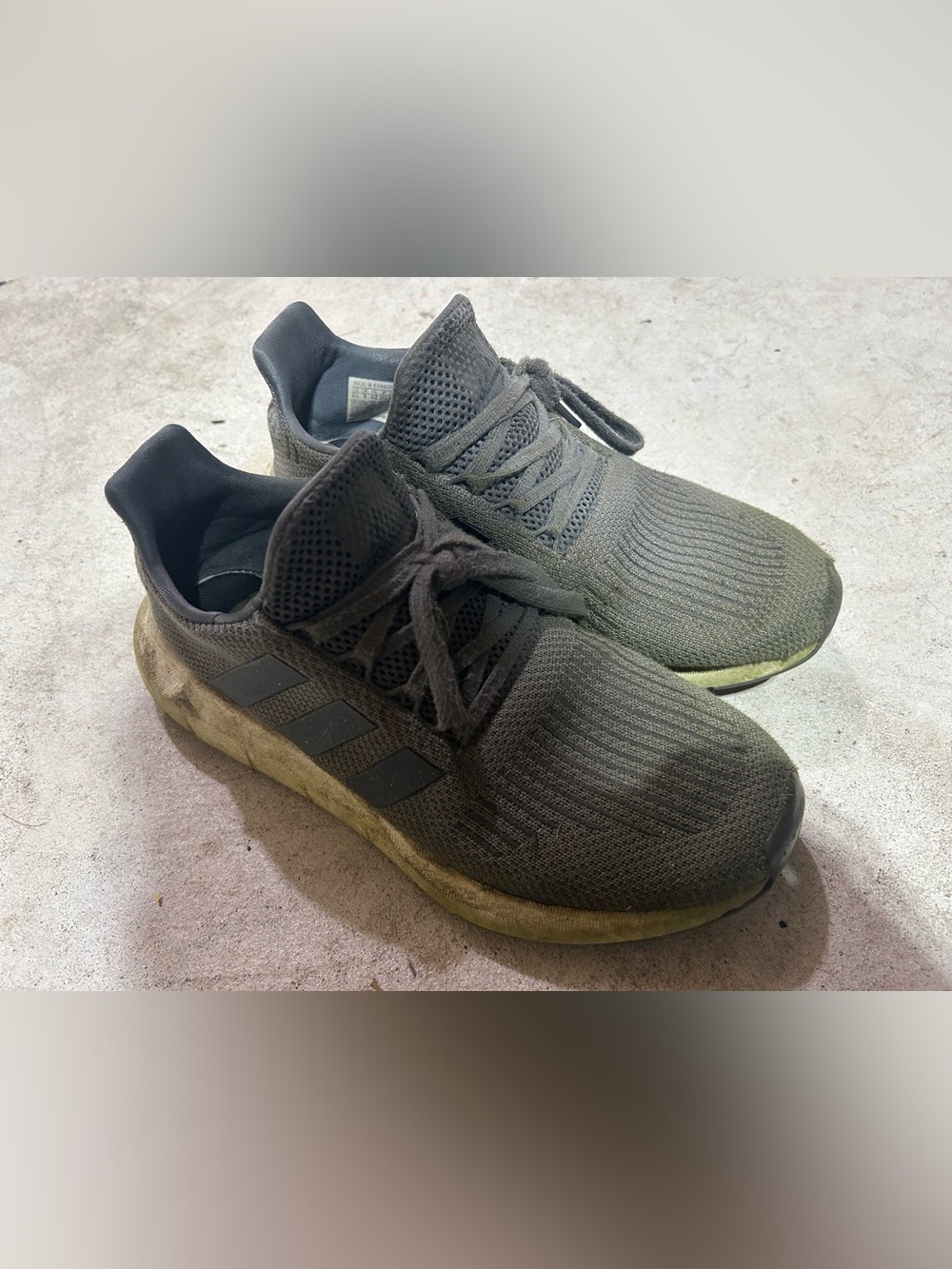Women’s 8.5 gym shoes